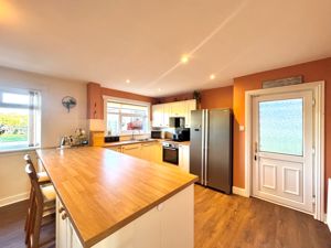 Photo 11- click for photo gallery